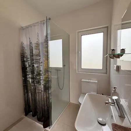 Lodge Miedzy Lasem A Wsia-kameralne Dla Doroslych-jacuzzi I Sniadanie W Cenie *